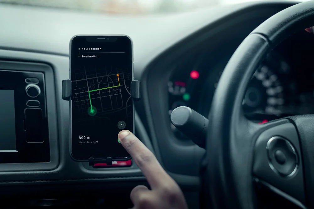 Medidas de Prevenções utilizadas na espionagem industrial e pessoal 3 gps navigation system phone self driving car 1 1