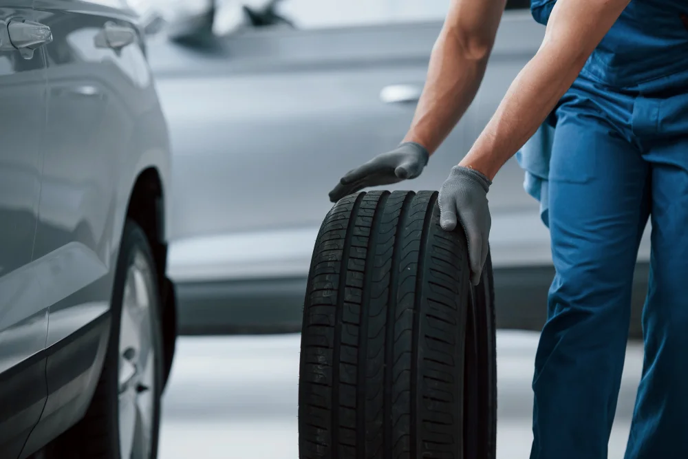Melhores marcas de pneu para automóvel 2 marcas de pneu para carro